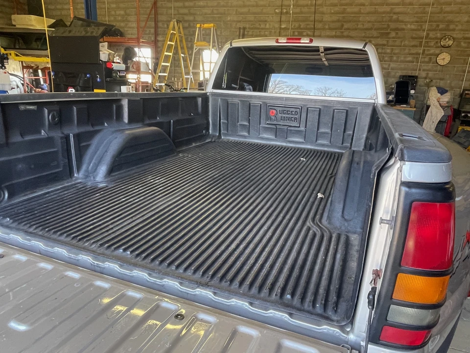 2004 Chevrolet Silverado Heavy Duty 1st Gen - Image 29 of 31