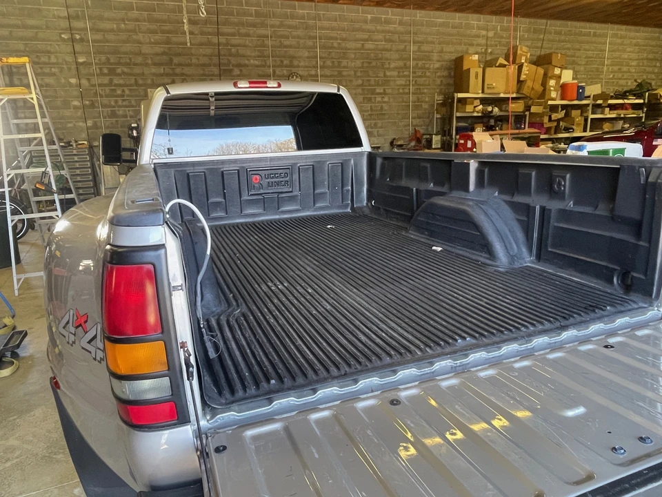 2004 Chevrolet Silverado Heavy Duty 1st Gen - Image 27 of 31