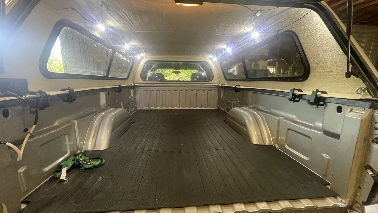 2004 Chevrolet Silverado Heavy Duty 1st Gen - Image 24 of 31