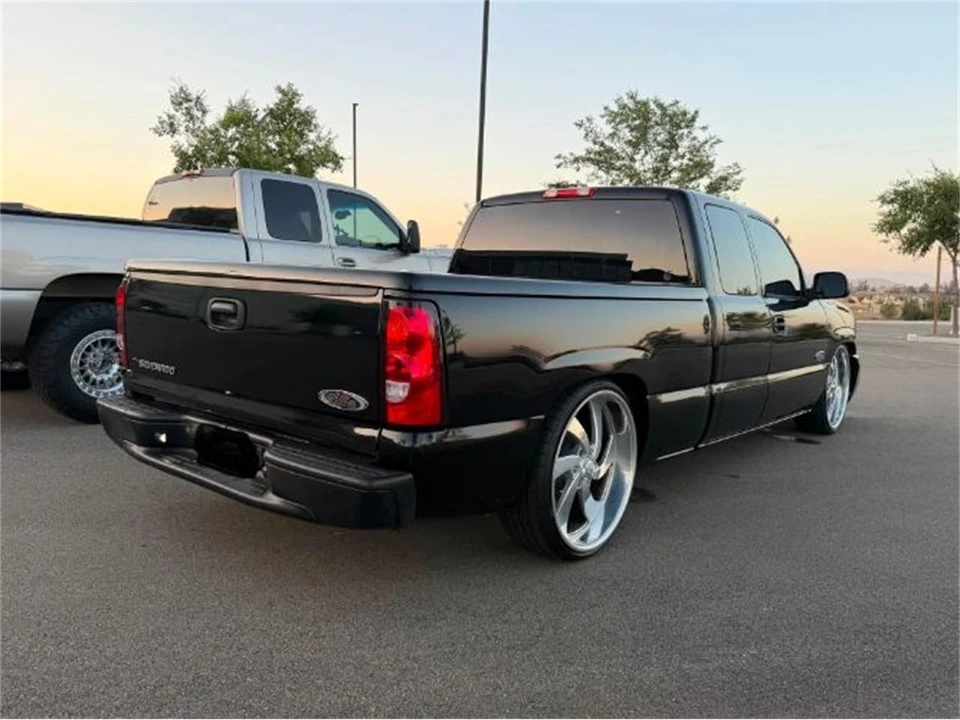 2004 Chevrolet Silverado 1st Gen - Image 2 of 25