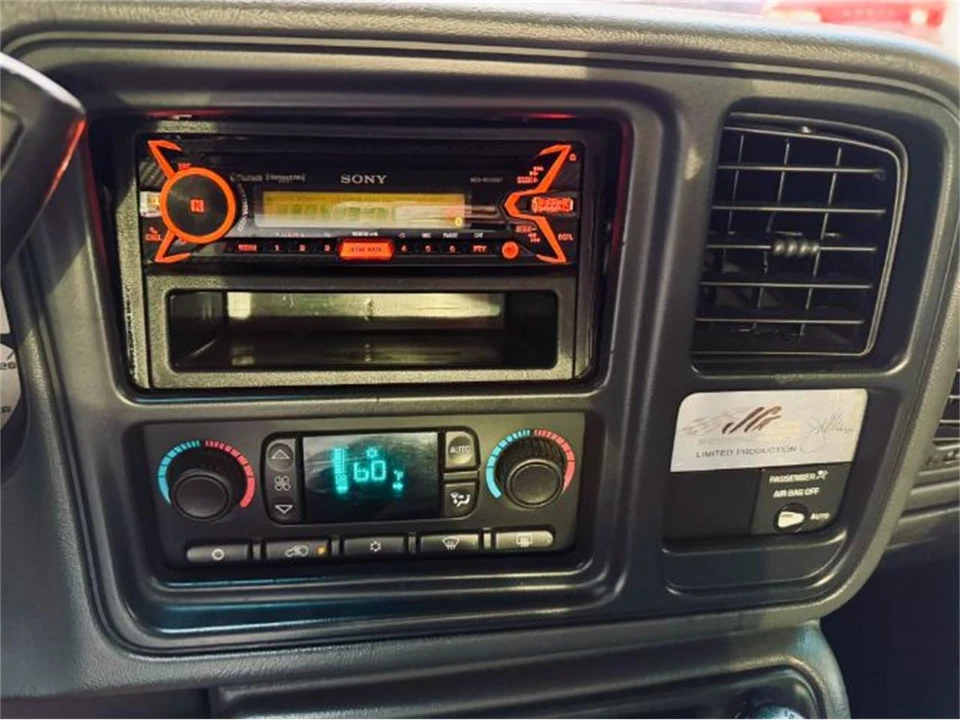 2004 Chevrolet Silverado 1st Gen - Image 16 of 25