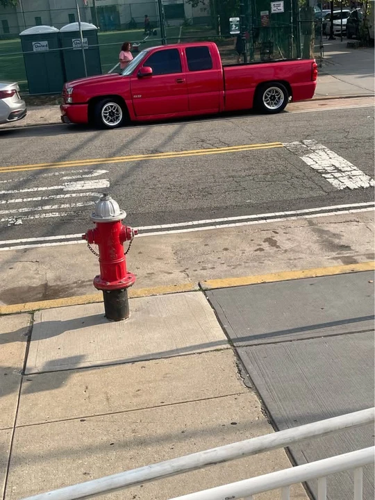 2004 Chevrolet Silverado 1st Gen - Image 2 of 2