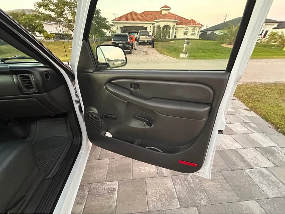 2004 Chevrolet Silverado 1st Gen - Image 10 of 15