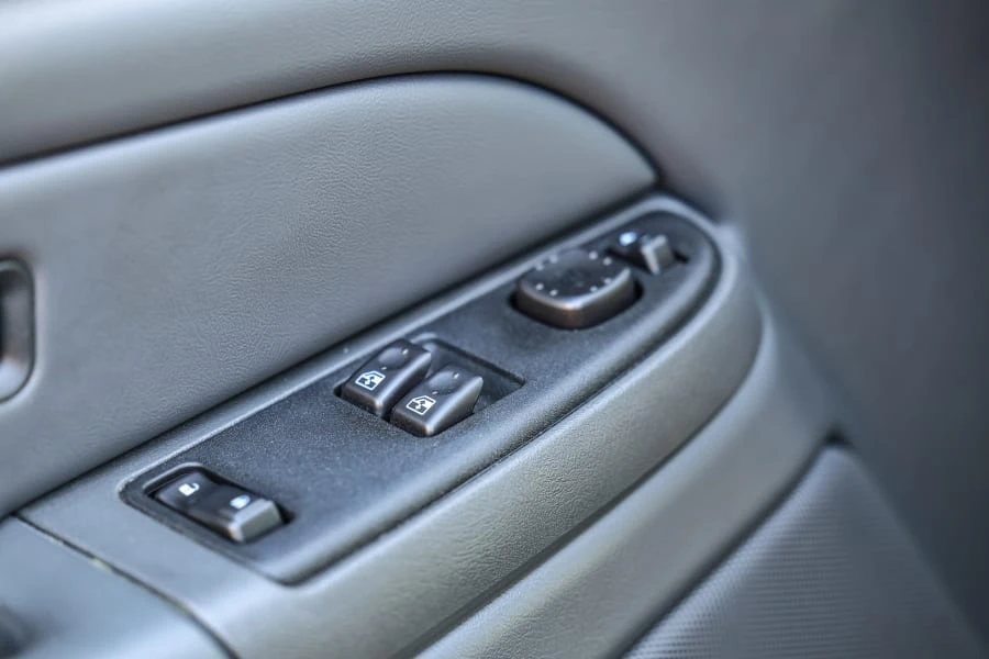 2004 Chevrolet Silverado 1st Gen - Image 30 of 31