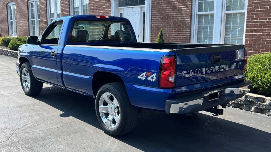 2004 Chevrolet Silverado 1st Gen - Image 3 of 8