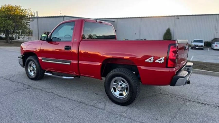 2004 Chevrolet Silverado 1st Gen - Image 3 of 9