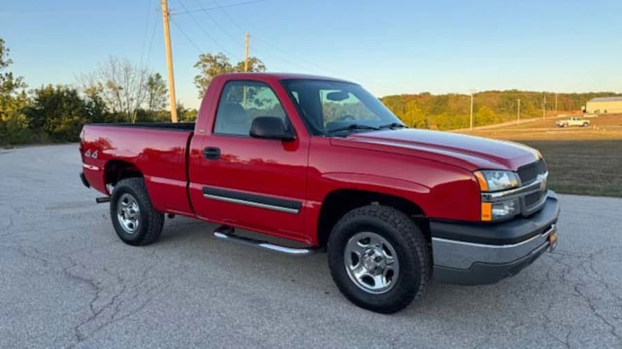 2004 Chevrolet Silverado 1st Gen - Image 2 of 9