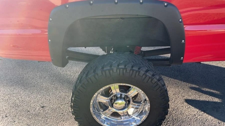 2004 Chevrolet Silverado 1st Gen - Image 6 of 25