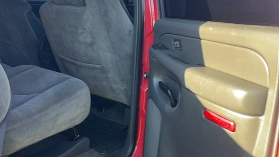 2004 Chevrolet Silverado 1st Gen - Image 16 of 25