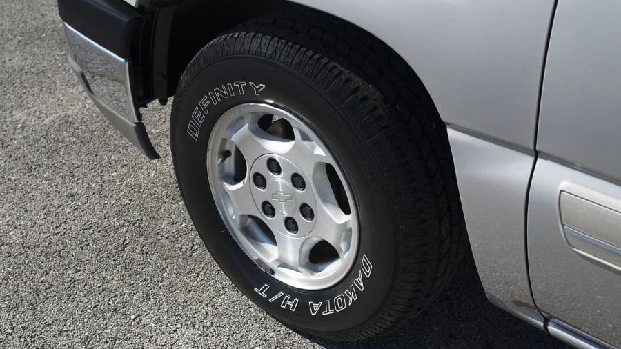 2004 Chevrolet Silverado 1st Gen - Image 8 of 12