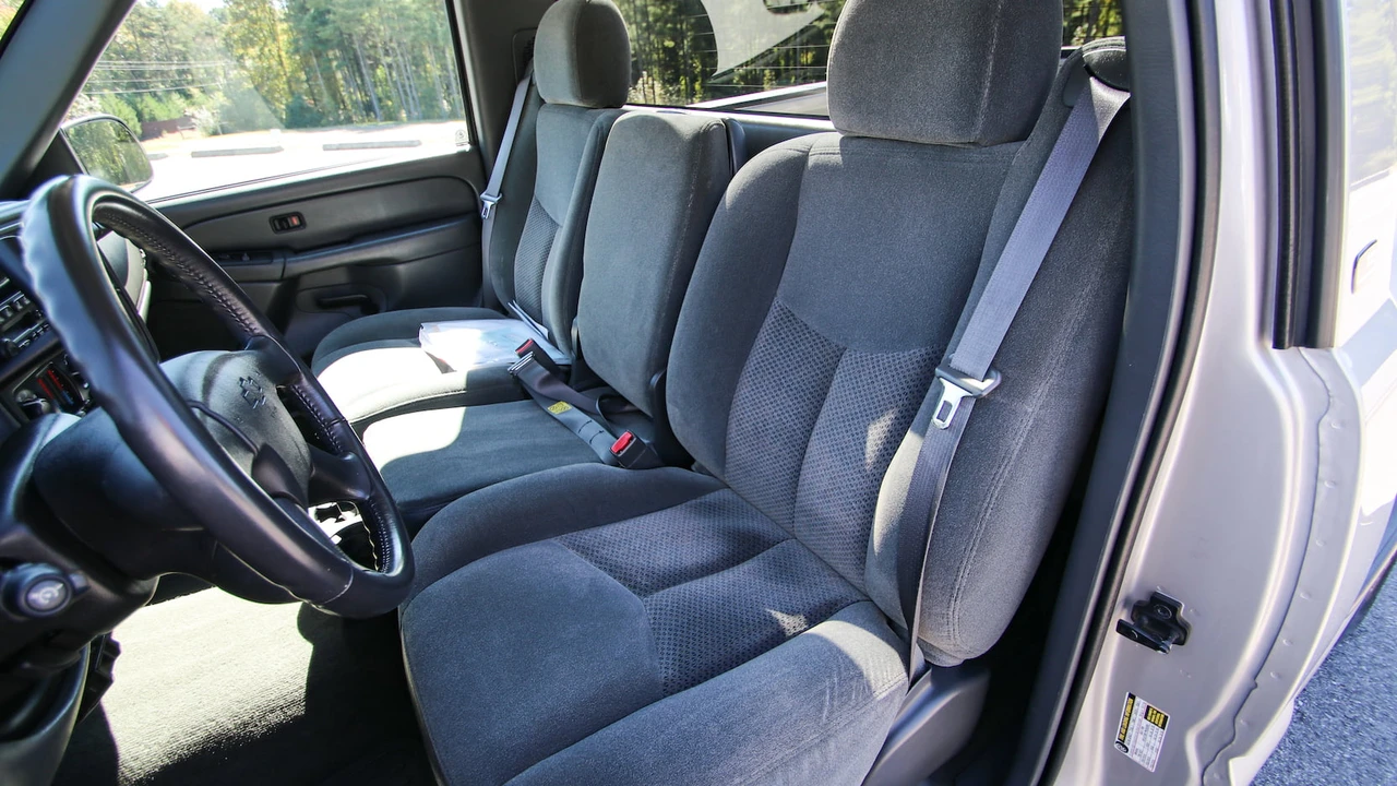 2004 Chevrolet Silverado 1st Gen - Image 3 of 31