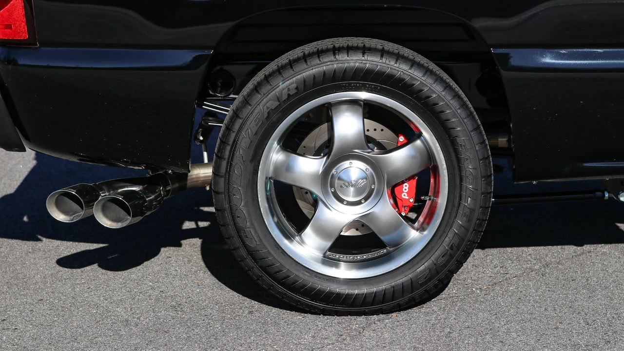 2004 Chevrolet Silverado 1st Gen - Image 9 of 31