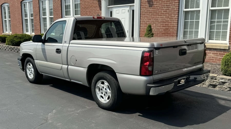 2004 Chevrolet Silverado 1st Gen - Image 3 of 8