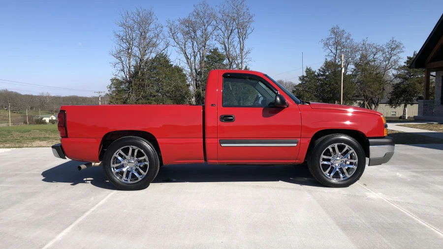 2004 Chevrolet Silverado 1st Gen - Image 2 of 12