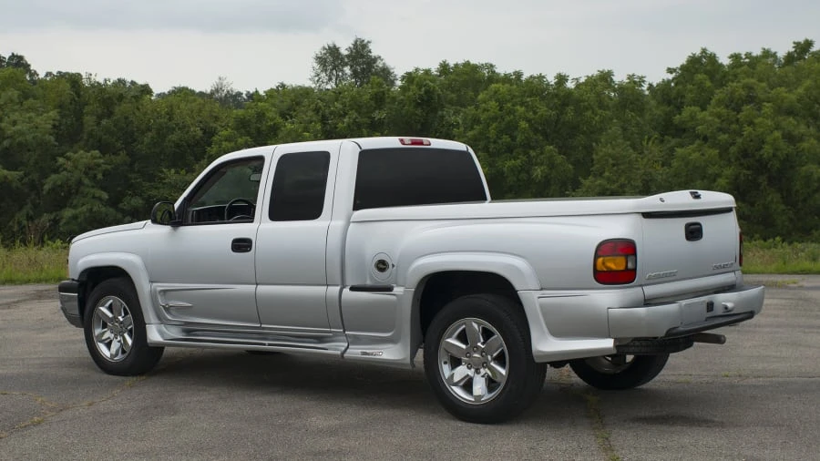 2004 Chevrolet Silverado 1st Gen - Image 3 of 12