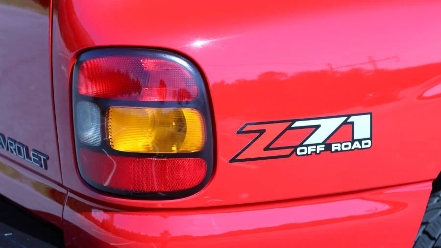 2004 Chevrolet Silverado 1st Gen - Image 24 of 31