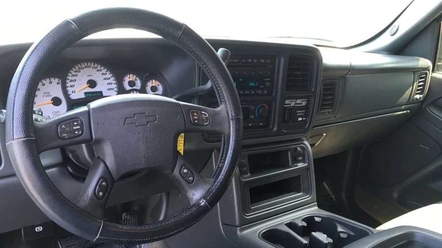 2004 Chevrolet Silverado 1st Gen - Image 3 of 8