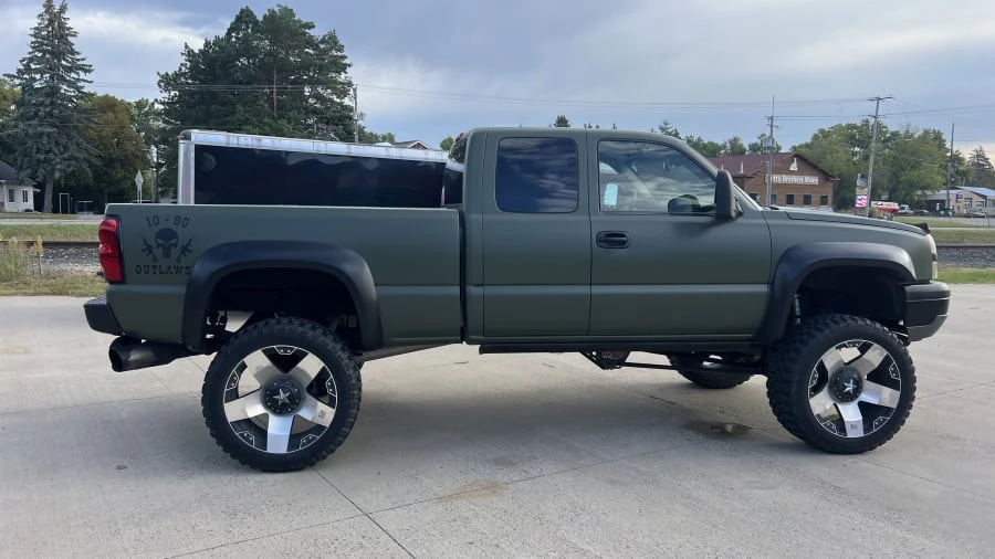 2004 Chevrolet Silverado 1st Gen - Image 2 of 31