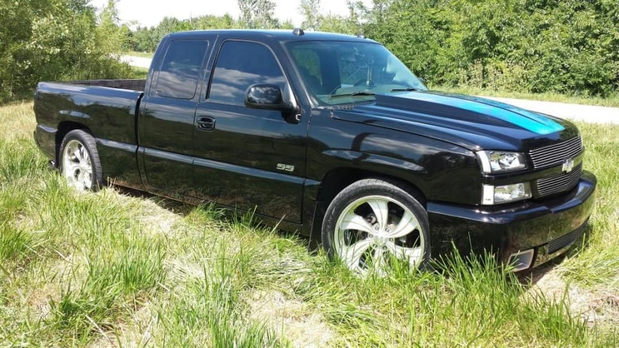 2004 Chevrolet Silverado 1st Gen - Image 2 of 12