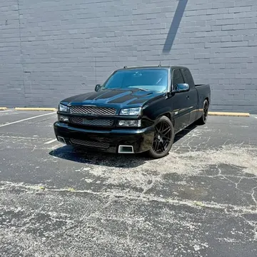 2004 Chevrolet Silverado SS