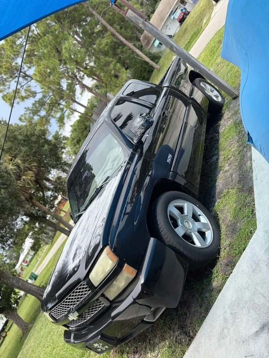 2004 Chevrolet Silverado 1st Gen - Image 4 of 12