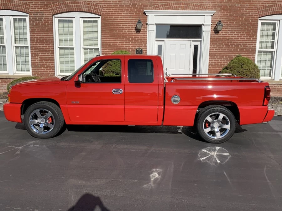 2004 Chevrolet Silverado 1st Gen - Image 2 of 9