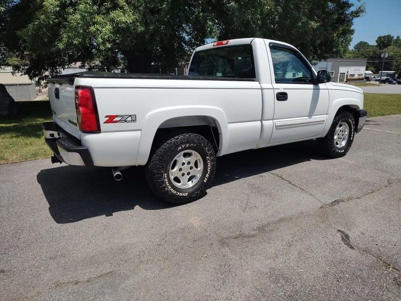 2004 Chevrolet Silverado 1st Gen - Image 7 of 24