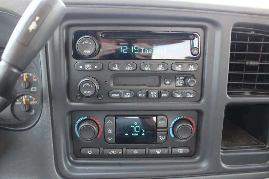2004 Chevrolet Silverado 1st Gen - Image 30 of 31