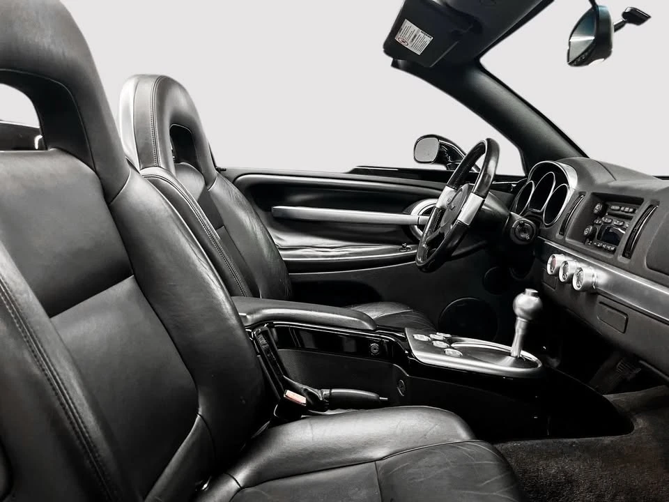 2004 Chevrolet SSR - Image 19 of 20