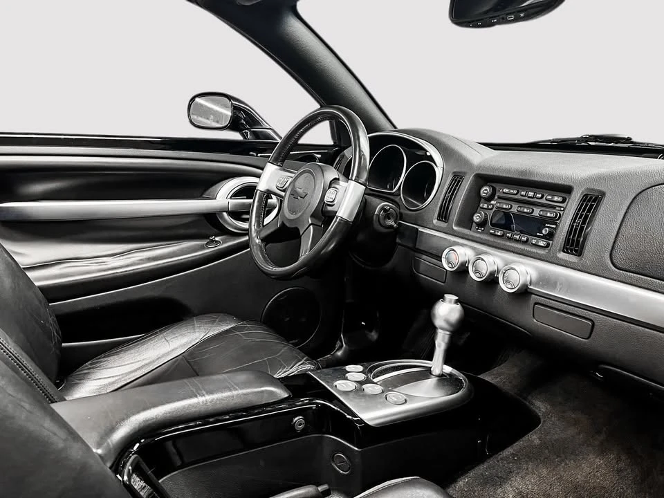 2004 Chevrolet SSR - Image 18 of 20