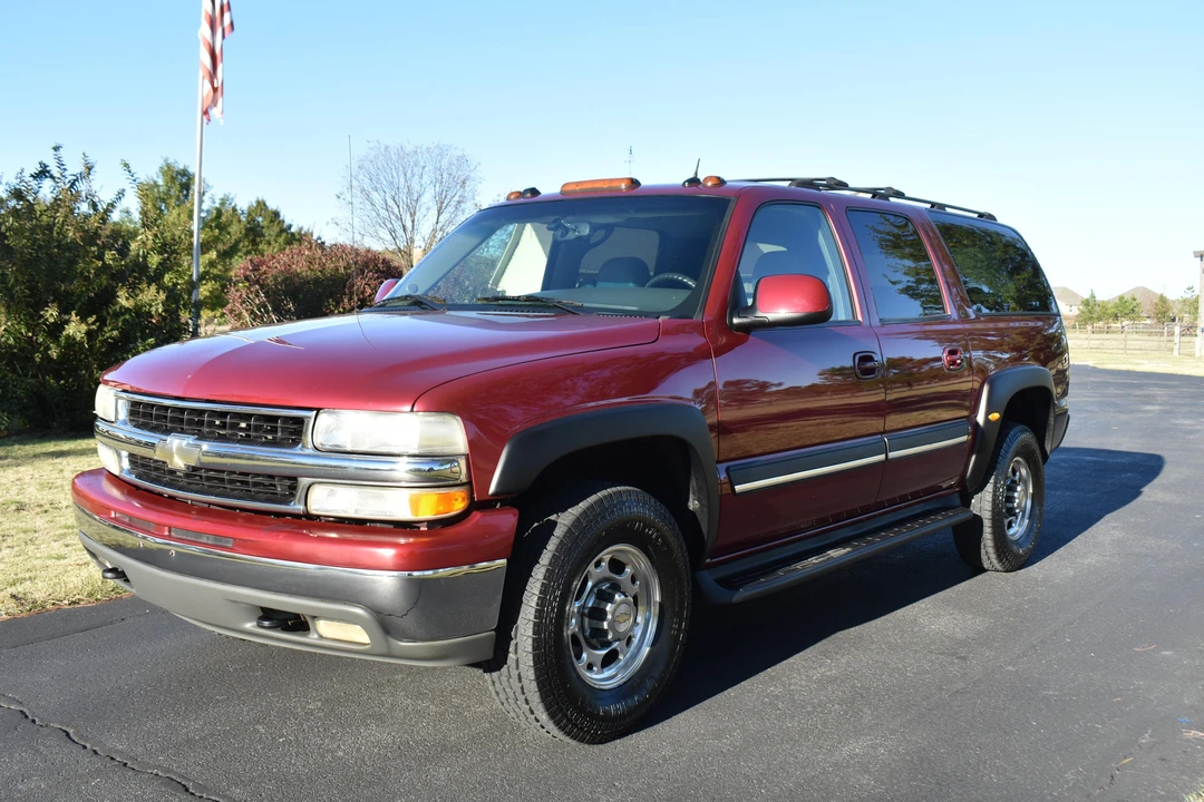 2004 Chevrolet Suburban 9th Gen - Image 7 of 31