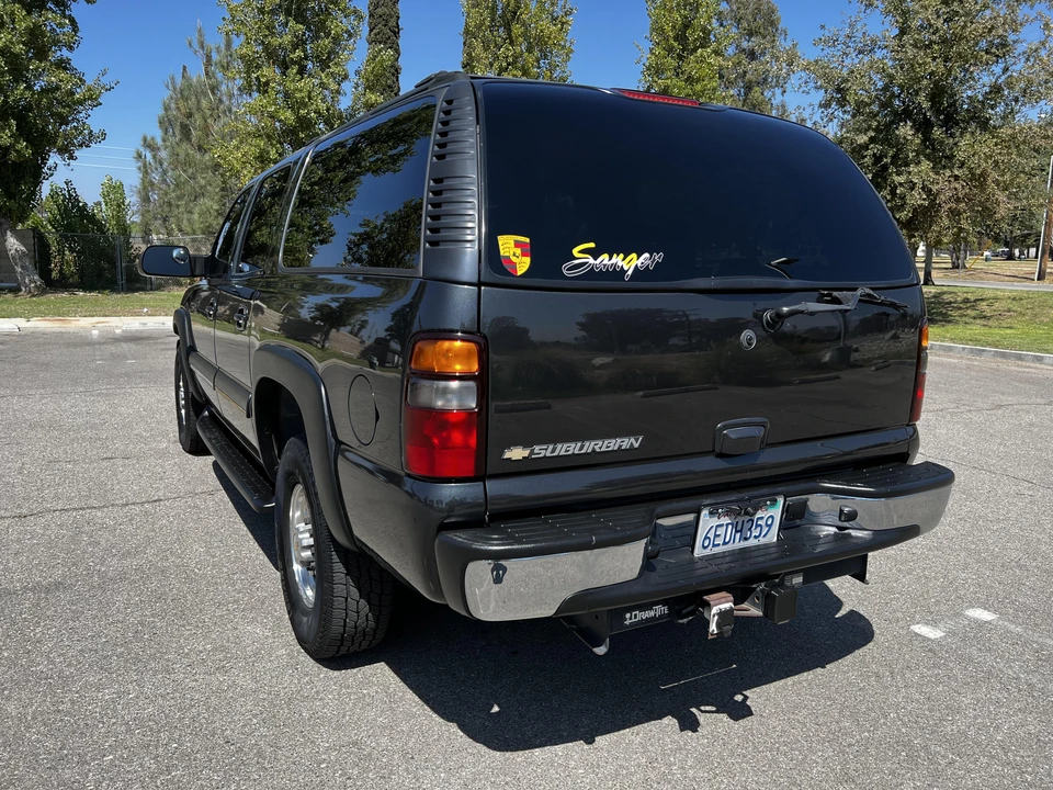 2004 Chevrolet Suburban 9th Gen - Image 7 of 31