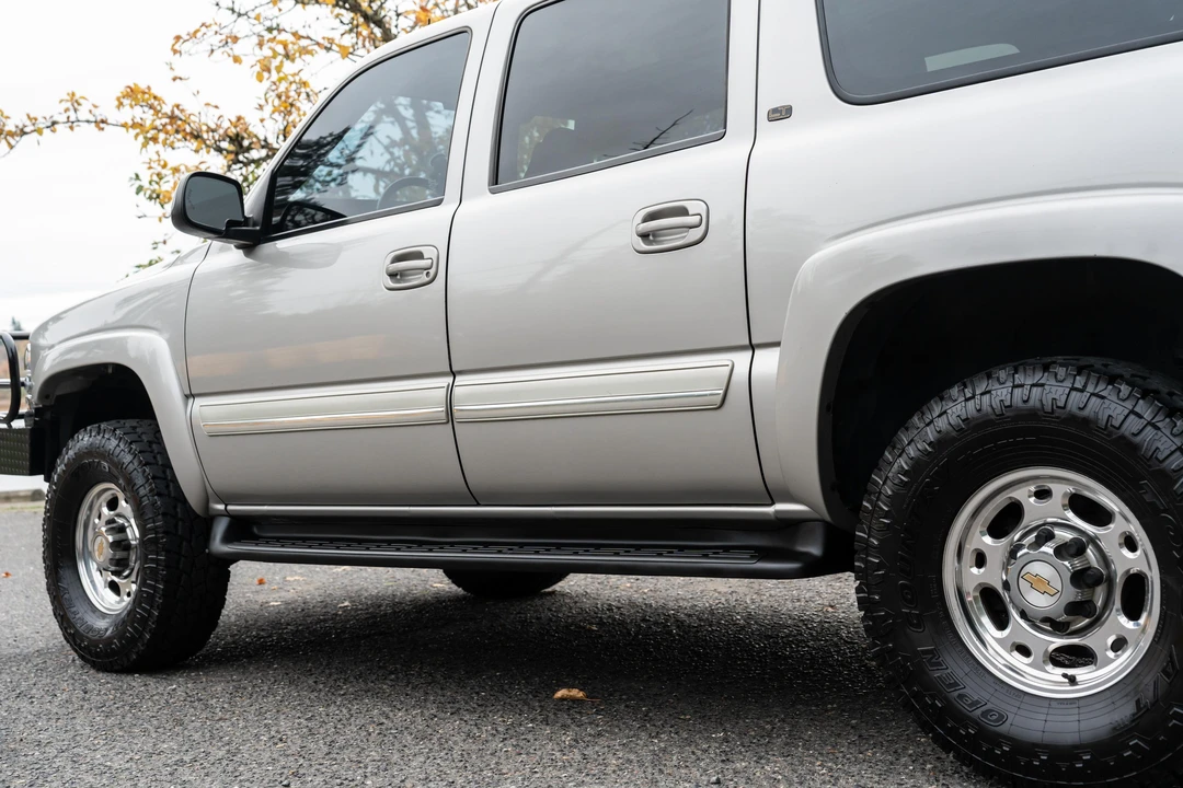 2004 Chevrolet Suburban 9th Gen - Image 22 of 31