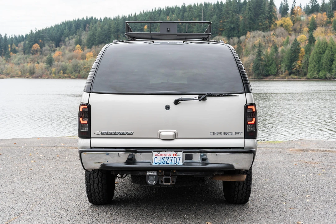 2004 Chevrolet Suburban 9th Gen - Image 5 of 31
