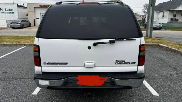 2004 Chevrolet Suburban 9th Gen - Image 12 of 12