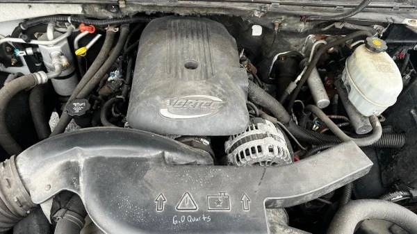 2004 Chevrolet Suburban 9th Gen - Image 11 of 12