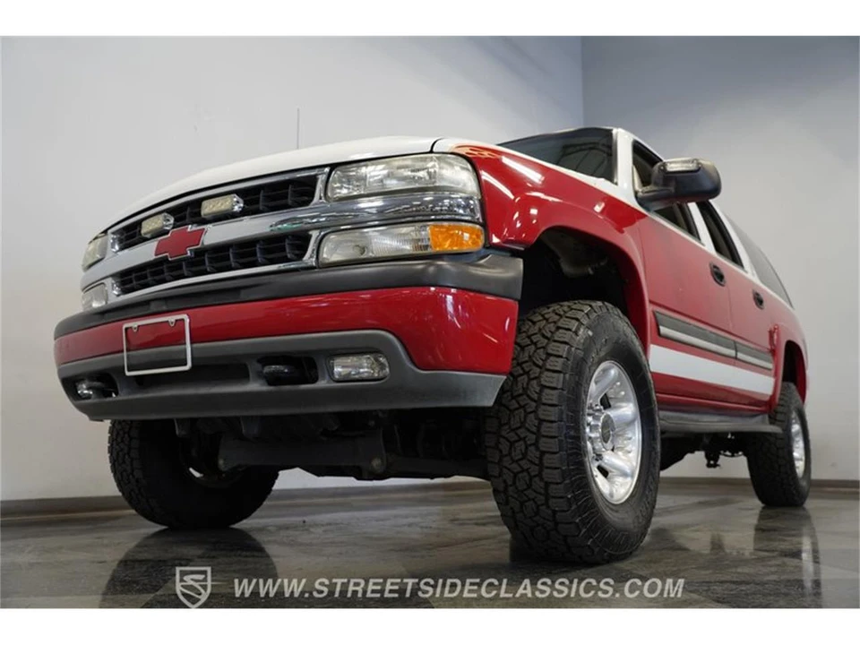 2004 Chevrolet Suburban 9th Gen - Image 21 of 31