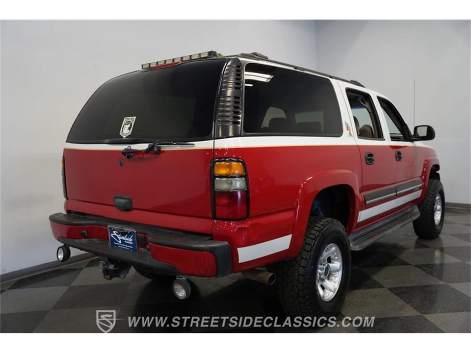 2004 Chevrolet Suburban 9th Gen - Image 12 of 31