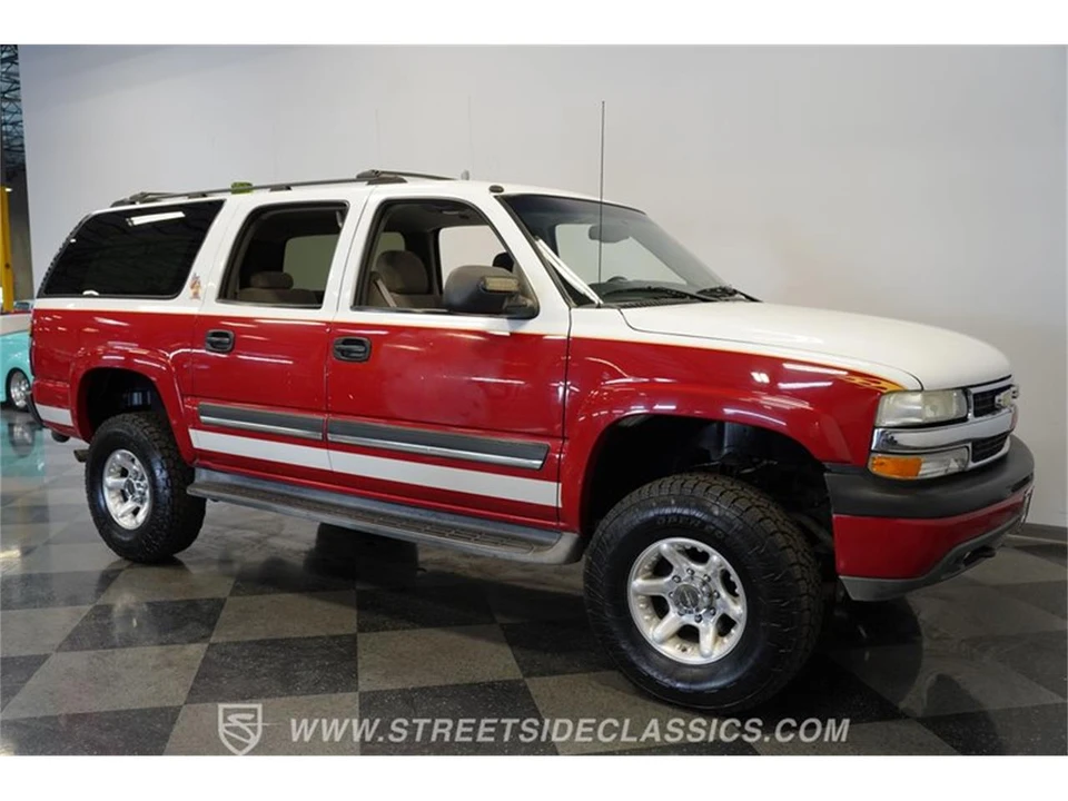 2004 Chevrolet Suburban 9th Gen - Image 16 of 31