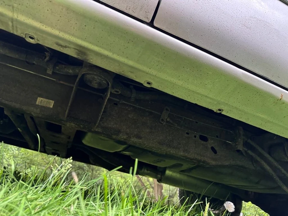 2004 Chevrolet Suburban 9th Gen - Image 3 of 21