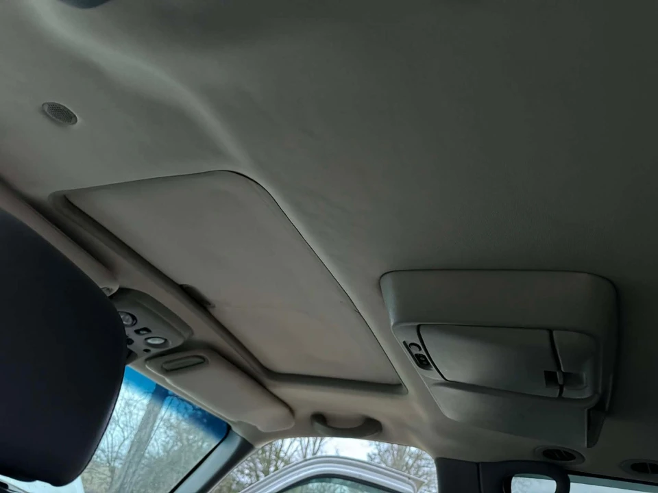 2004 Chevrolet Suburban 9th Gen - Image 21 of 21