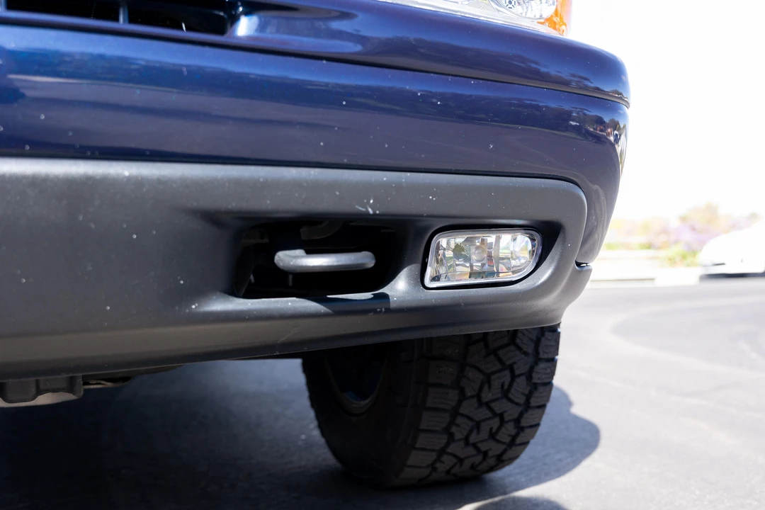 2004 Chevrolet Suburban 8th Gen - Image 26 of 31