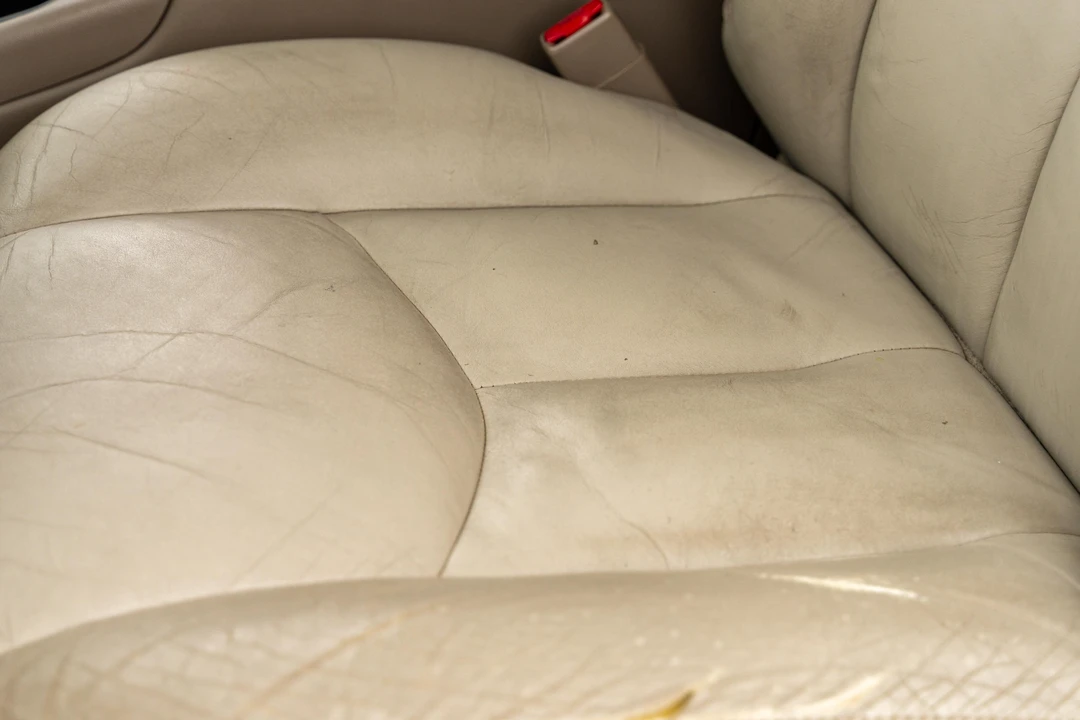 2004 Chevrolet Suburban 8th Gen - Image 26 of 31