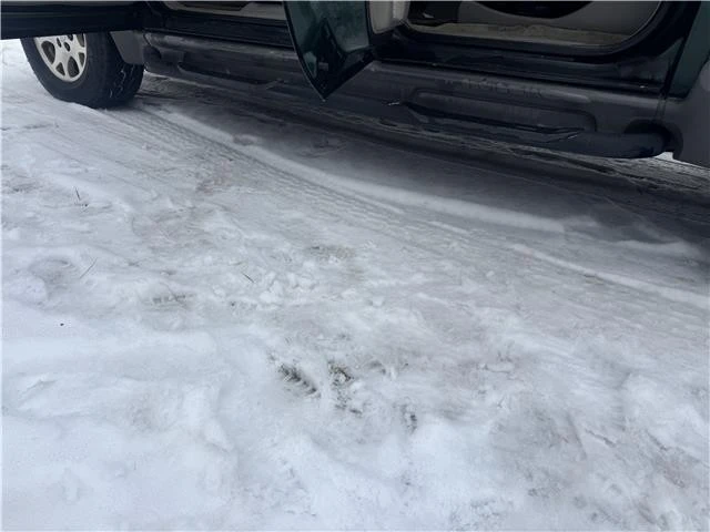 2004 Chevrolet Suburban 8th Gen - Image 19 of 21