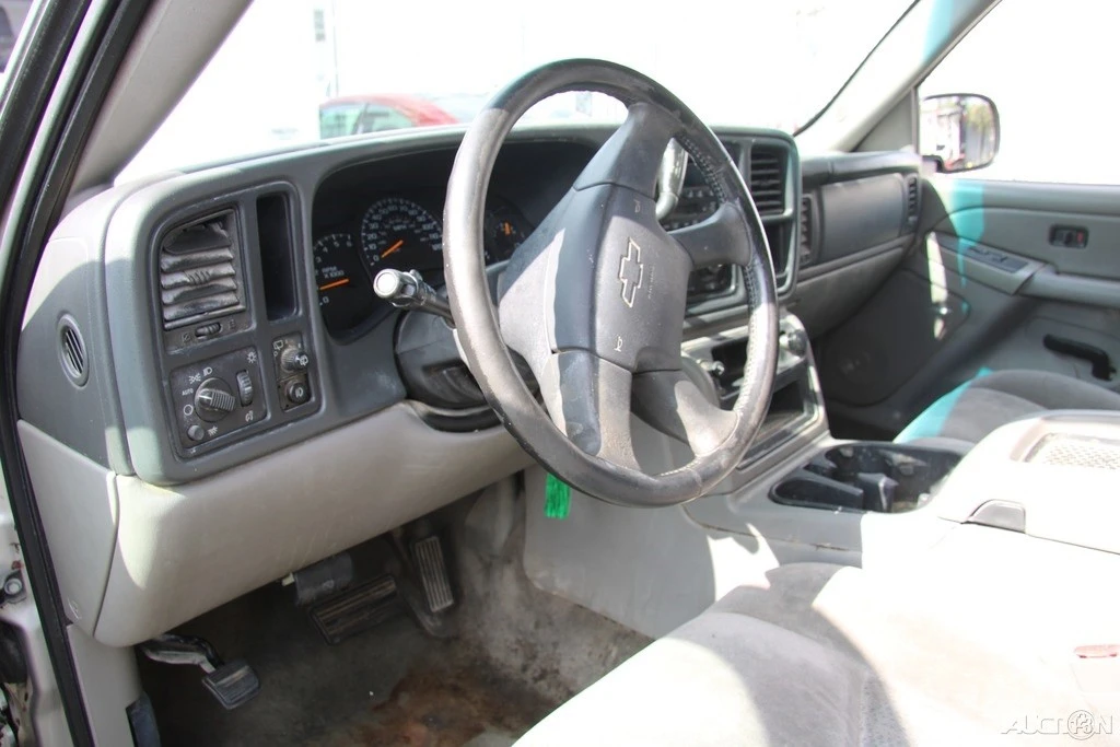 2004 Chevrolet Tahoe 2nd Gen - Image 13 of 21