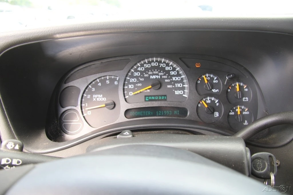 2004 Chevrolet Tahoe 2nd Gen - Image 17 of 24