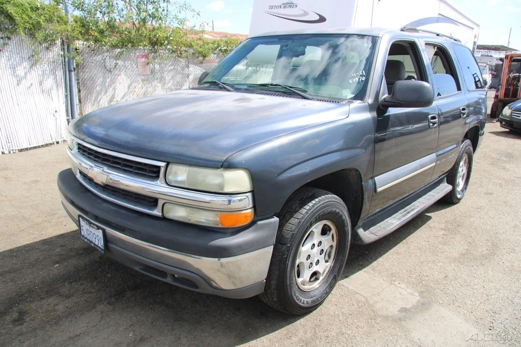 2004 Chevrolet Tahoe 2nd Gen - Image 2 of 24