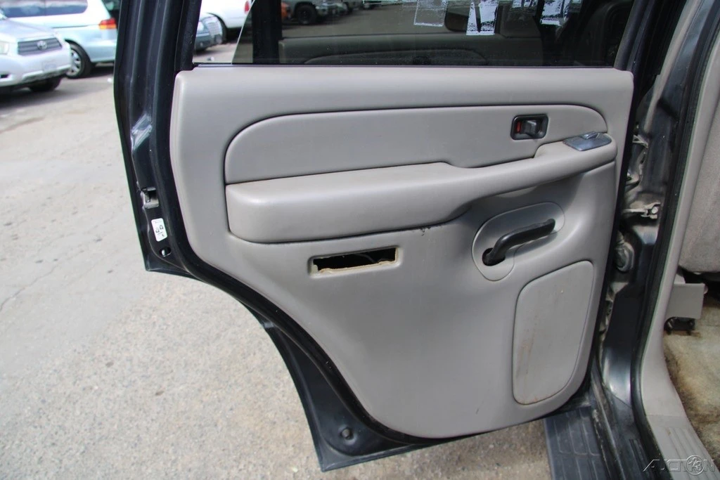 2004 Chevrolet Tahoe 2nd Gen - Image 20 of 24