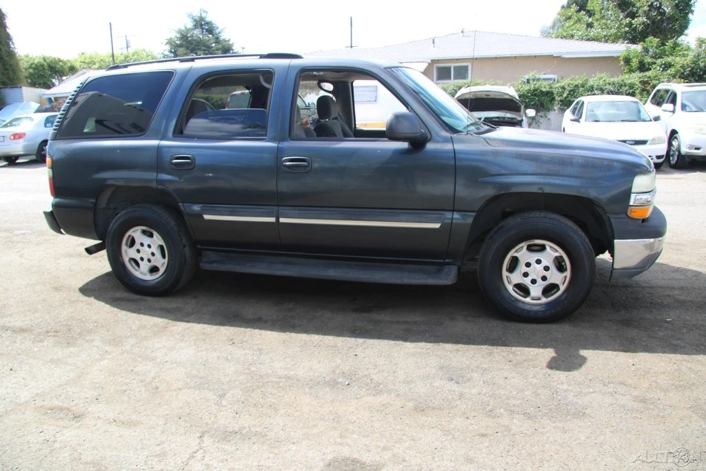 2004 Chevrolet Tahoe 2nd Gen - Image 9 of 24