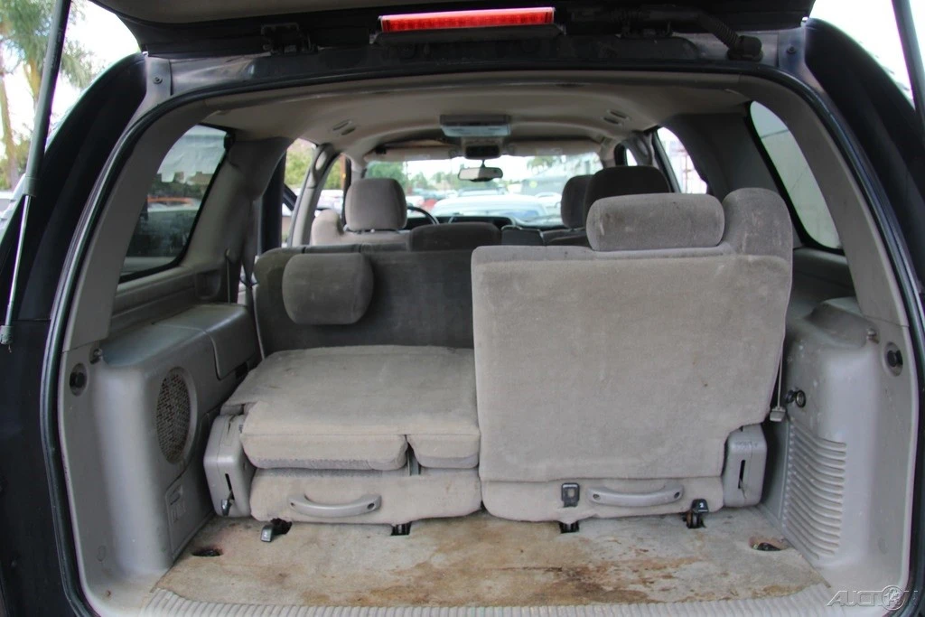 2004 Chevrolet Tahoe 2nd Gen - Image 23 of 24